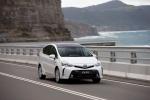 Toyota Prius v 2015 года (AU)